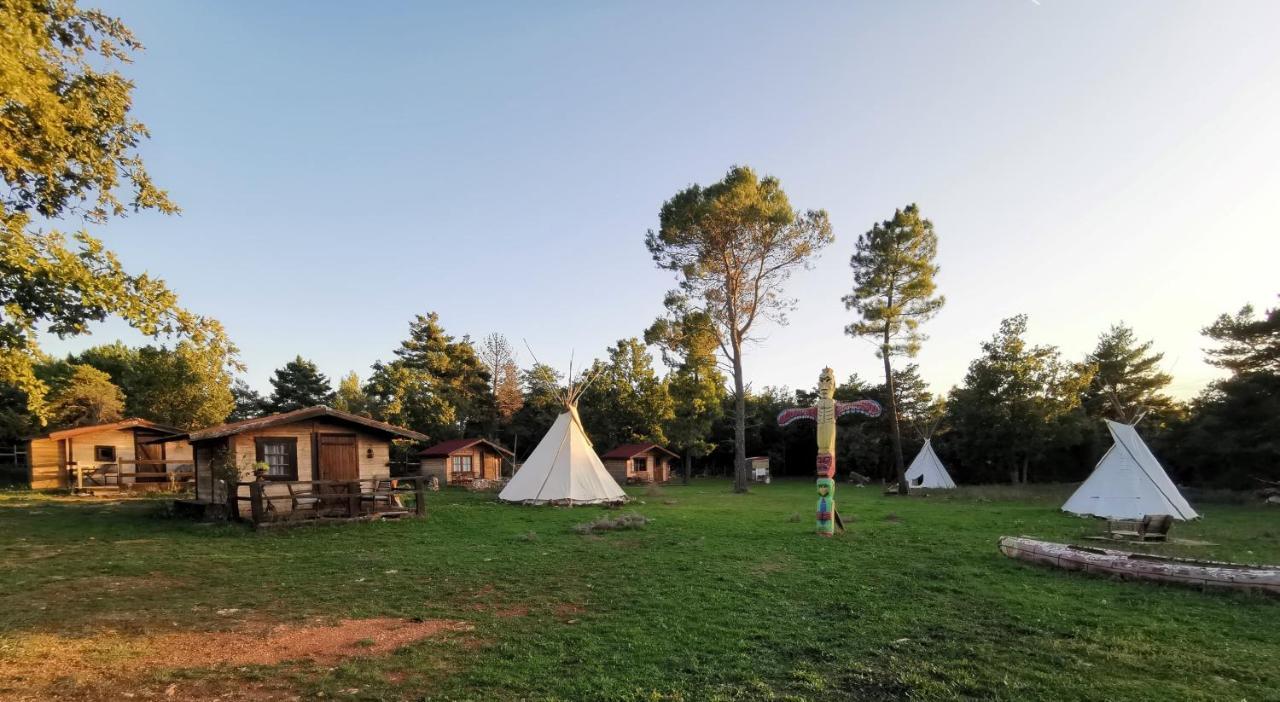 Ranch Du Puits De Riquier 호텔 Moissac-Bellevue 외부 사진